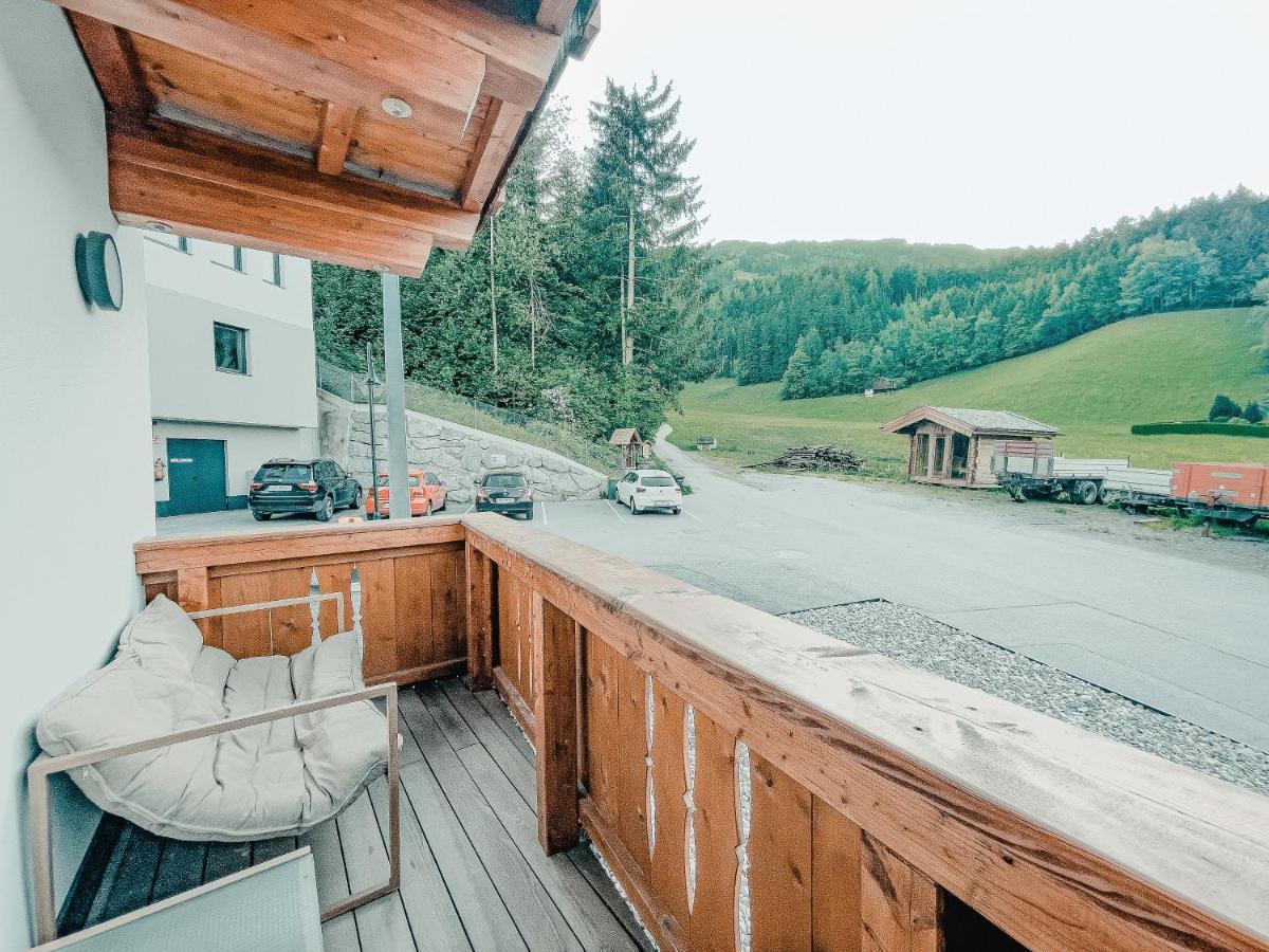 Oldwood Chalet - Balcony & Car Park By Alpenluxus Appartements Fügen Exterior foto